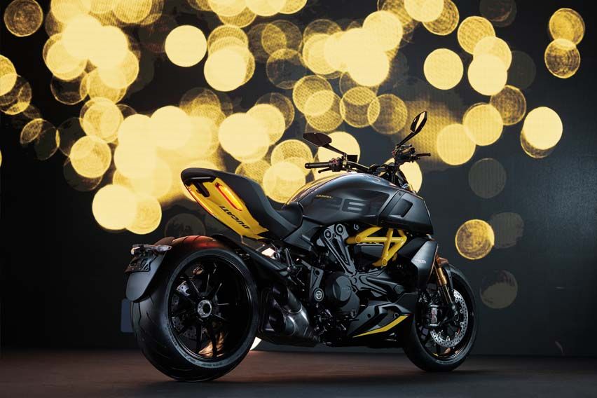 new Ducati Diavel 1260 S 'Black and Steel' details