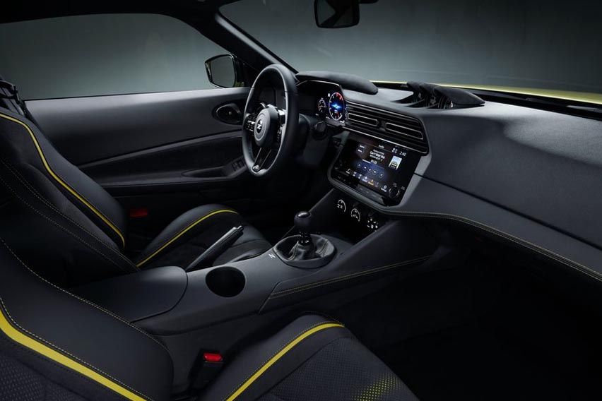  Nissan Z interior