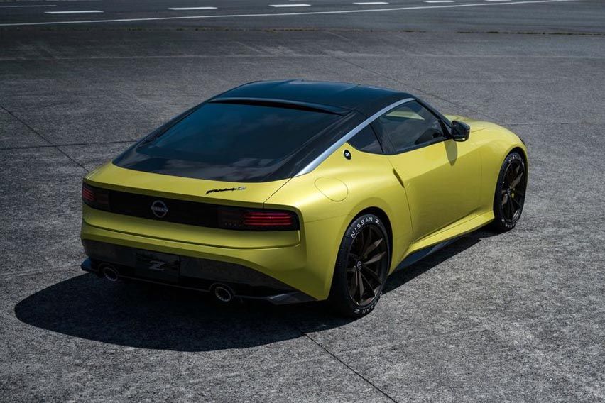  Nissan Z rear