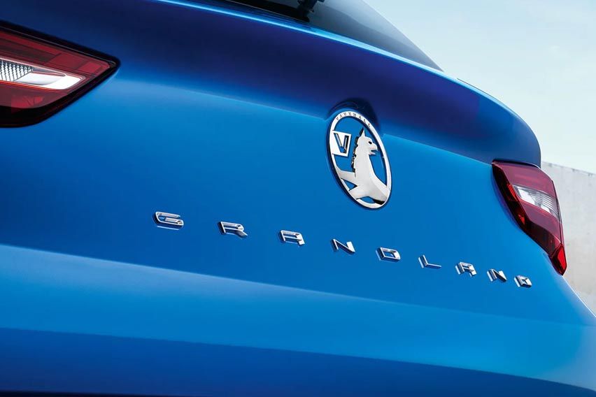 Vauxhall Grandland rear