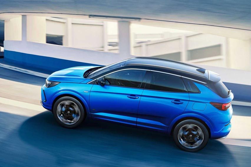 Vauxhall Grandland side