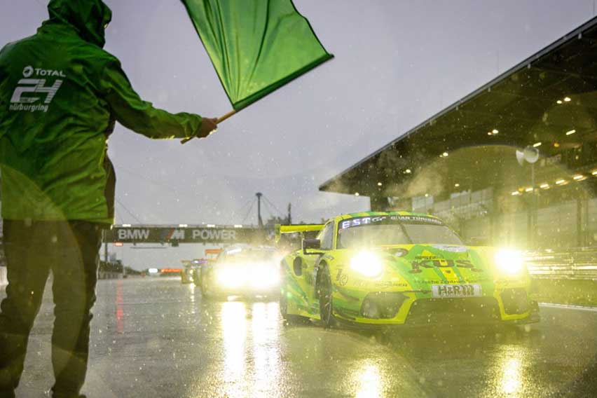 Porsche 911 GT3 R at 2021 Nurburgring 24 Hours