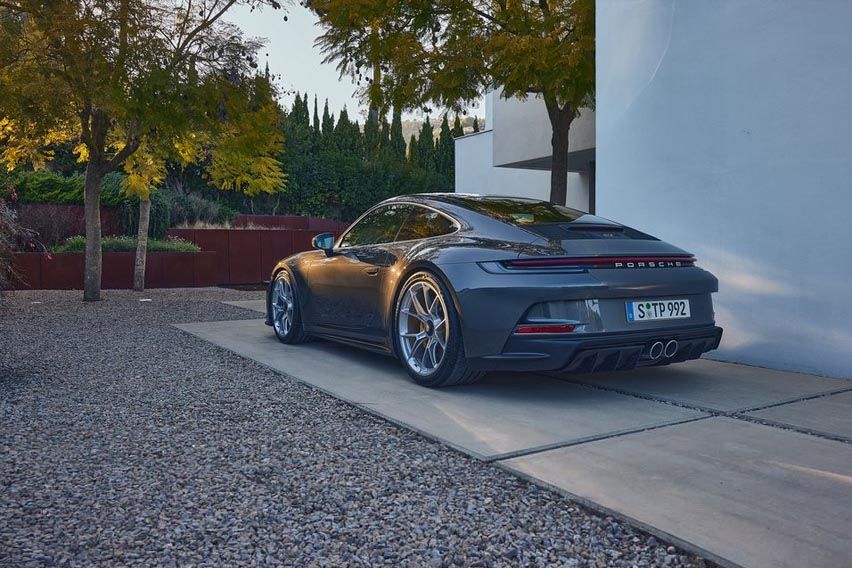 2021 Porsche 911 GT3 Touring exterior