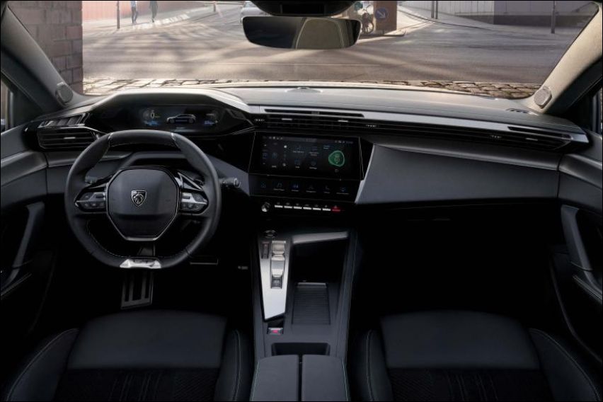 2022 Peugeot 308 SW cabin