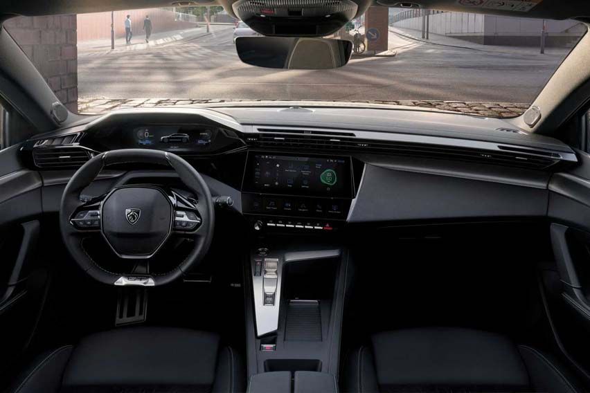 2022 Peugeot 308 SW interior