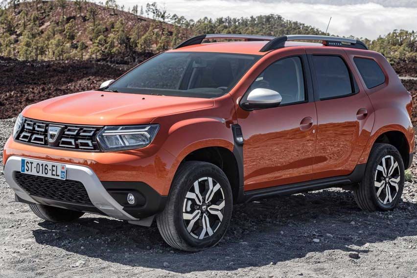 2022 Dacia Duster front