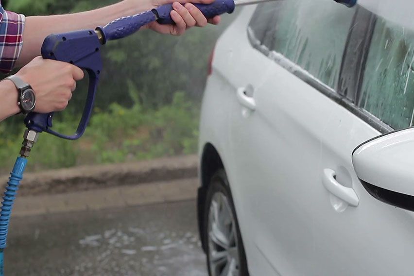 tips merawat mobil putih