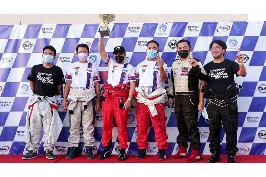 Petron Blaze Racing Team takes Class 2 title in 2021 Kalayaan Cup