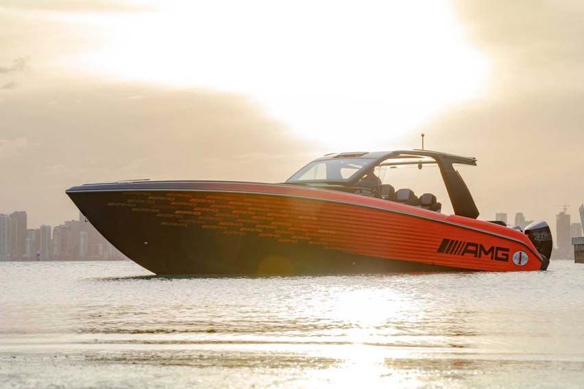 Cigarette 41’ Nighthawk AMG Black Series