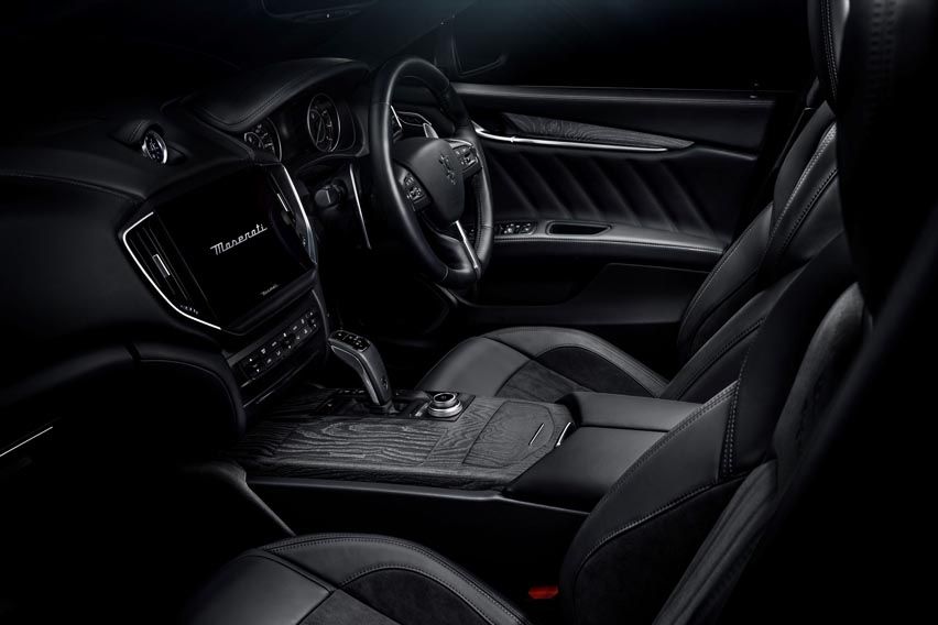 Maserati Ghibli - the Operanera and Operabianca INTERIOR