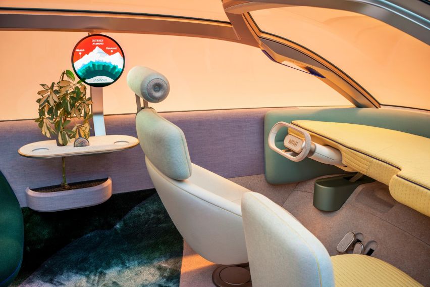 MINI Vision Urbanaut interior