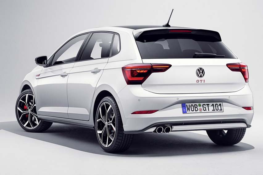 New VW Polo GTI features