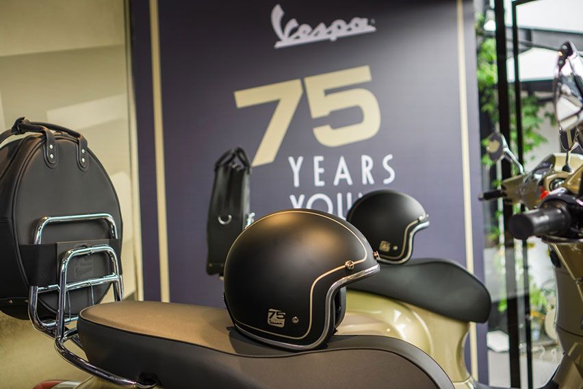 Vespa dealer
