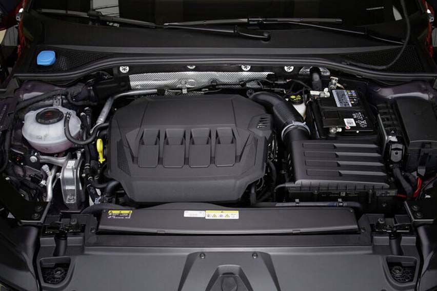 Volkswagen Arteon R-Line 4Motion engine