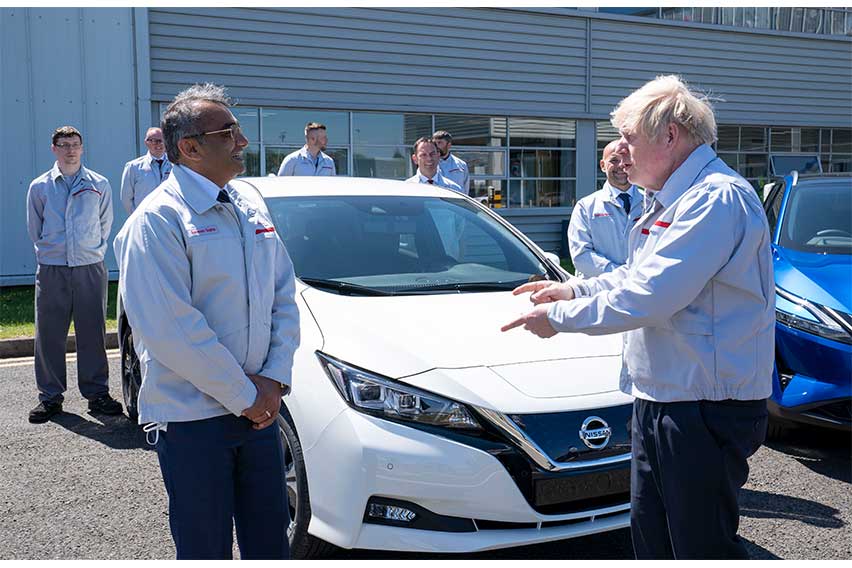 Nissan Chief Operating Officer Ashwani Gupta and United Kingdom Business Secretary Kwasi Kwarteng at Nissan Sunderland Plant