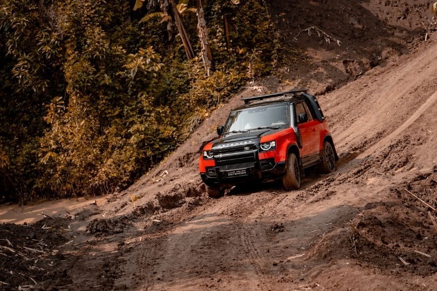 Land Rover Defender 90