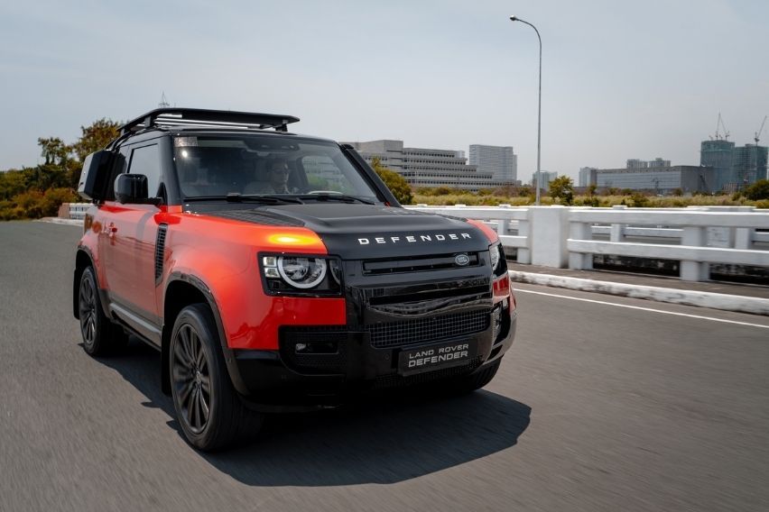 Land Rover Defender 90