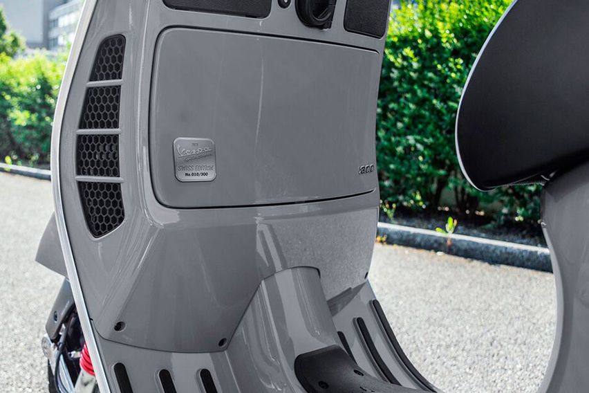 Vespa GTS Super Swiss Edition