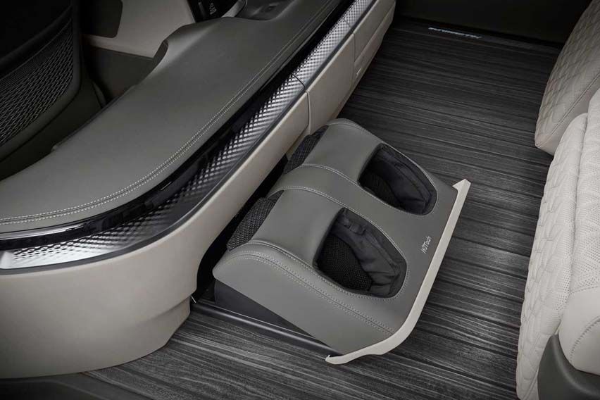 Kia Carnival Hi Limousine