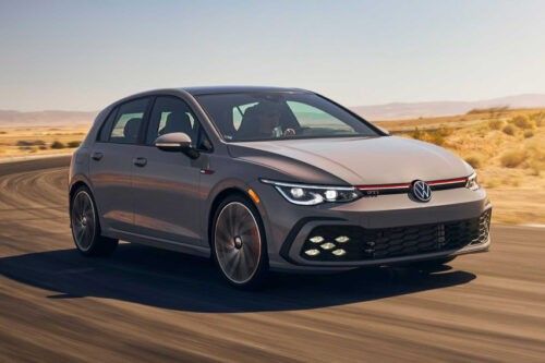 2022 Volkswagen Golf GTI and Golf R appear at the Chicago Auto Show