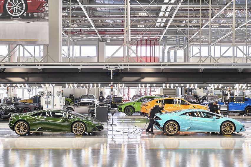 four special edition Huracan EVO model DETAILS