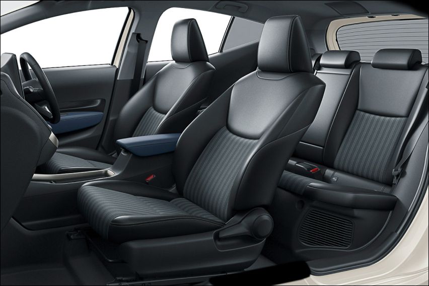 2nd generation Toyota Aqua SAFETY