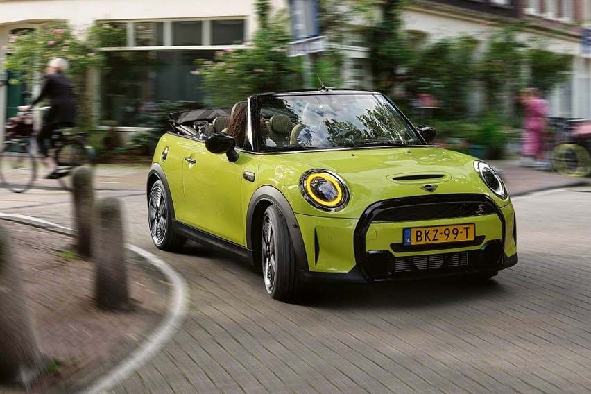 2021 MINI Convertible: Features that make it the perfect urban vehicle 