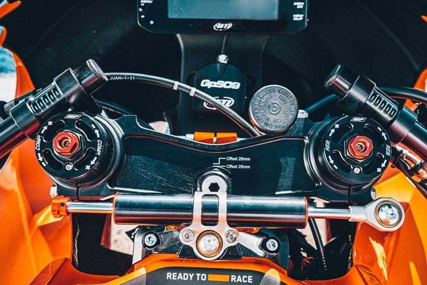 2021 KTM RC 8C