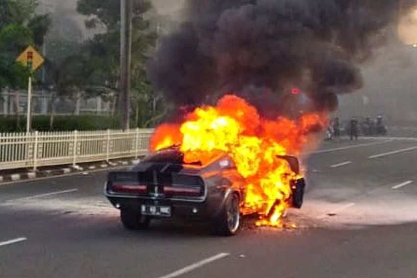 Mobil Terbakar, Apakah Bisa Ditanggung oleh Asuransi?