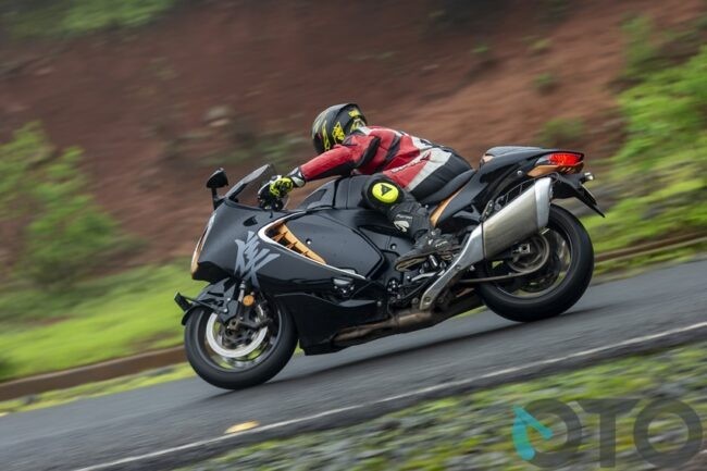2021/07/Road-Test-Suzuki-Hayabusa-2021-Bikedekho-5.jpg