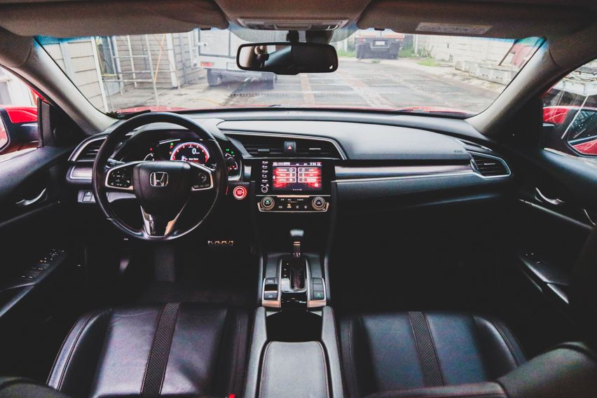 Civic RS Front Driver interior