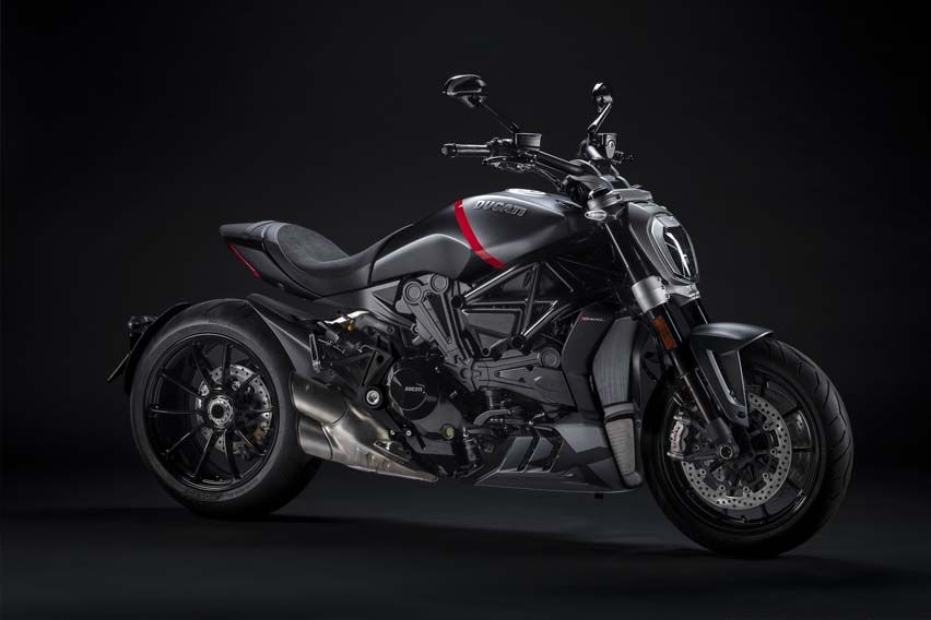 2021 Ducati XDiavel Black Star features