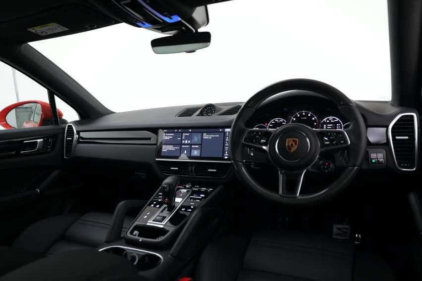 CEC2021-Porsche-Cayenne-Coupe