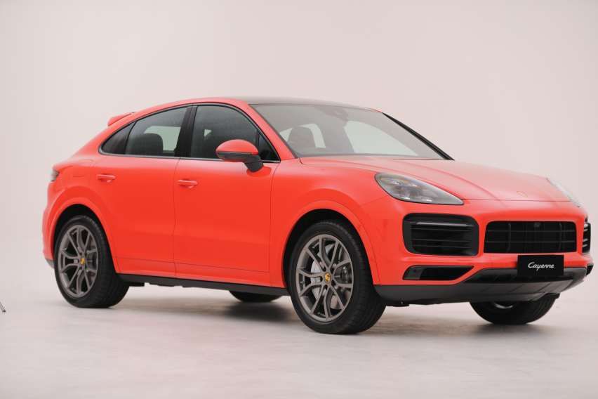 CEC2021-Porsche-Cayenne-Coupe