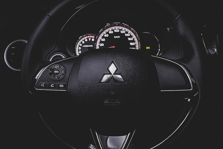 Mirage G4 Dynamic Steering wheel