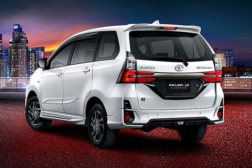 Toyota Veloz GR Rear