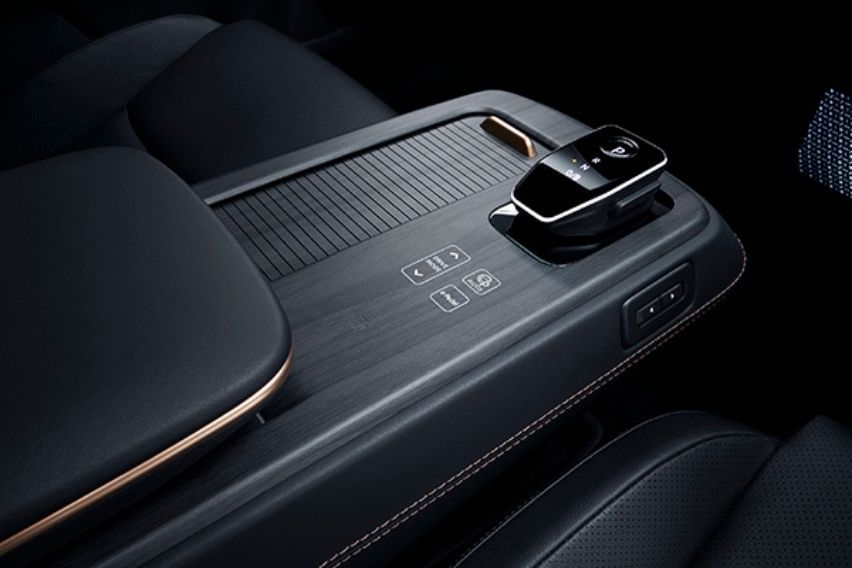 Nissan Ariya Haptic Controls