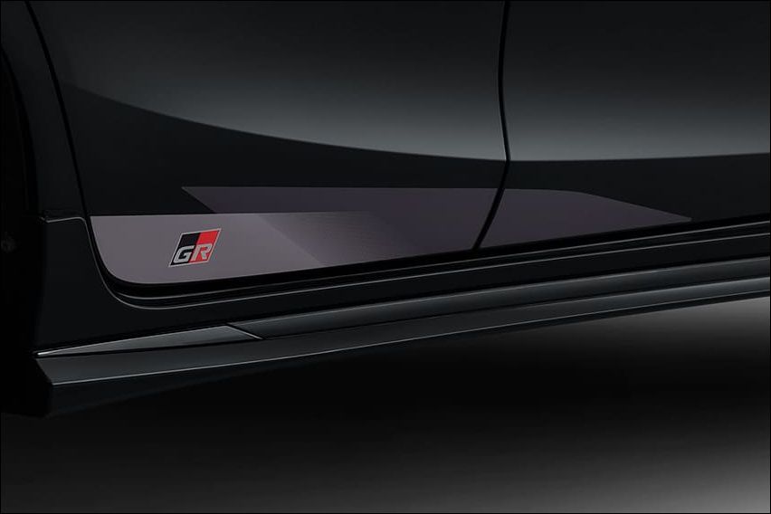 2022 Toyota Yaris GR Sport exterior