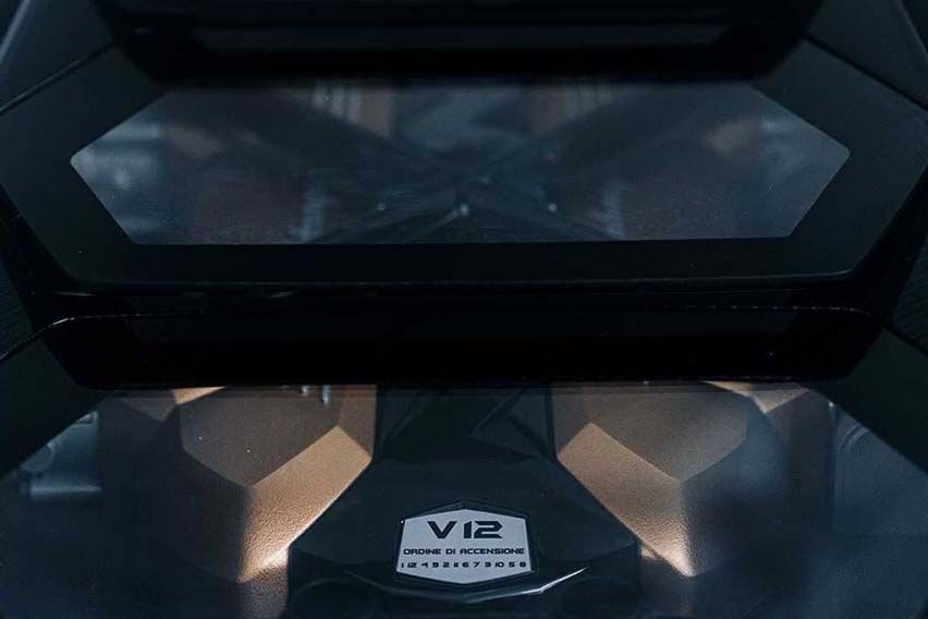 new Lamborghini Countach rear