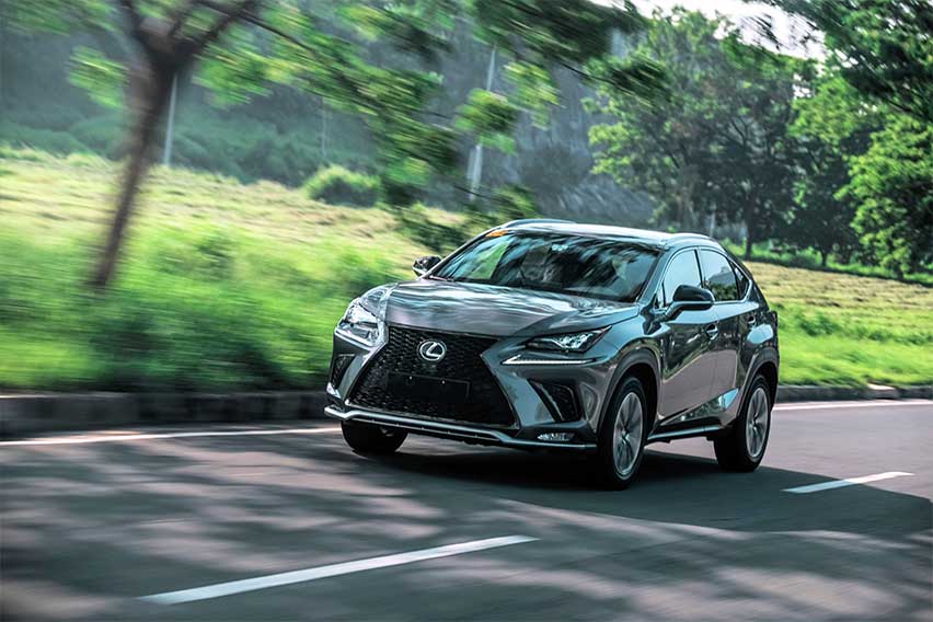 Lexus RX 450h: A hybrid of luxury and efficiency