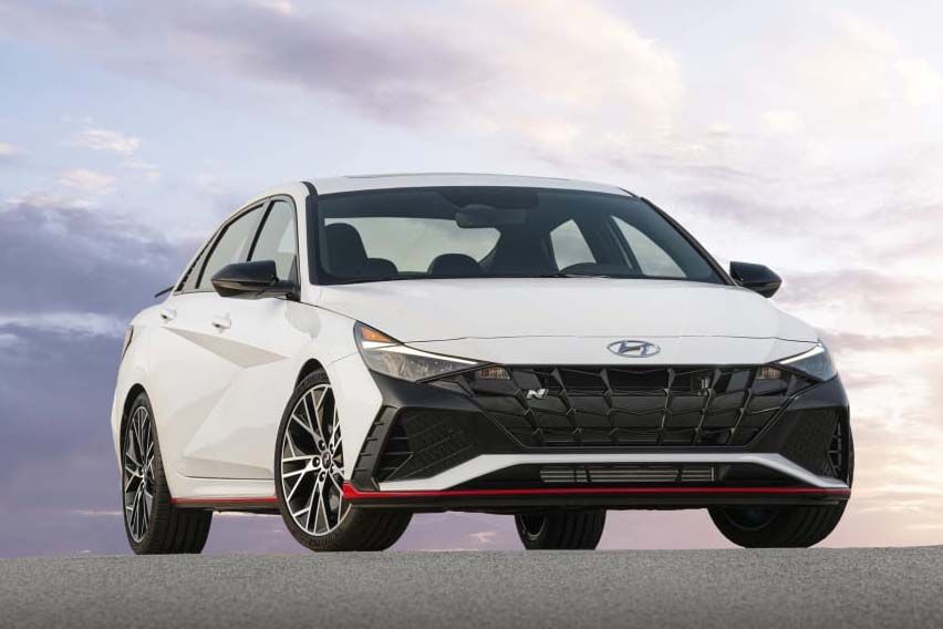 2022 Hyundai Elantra N front