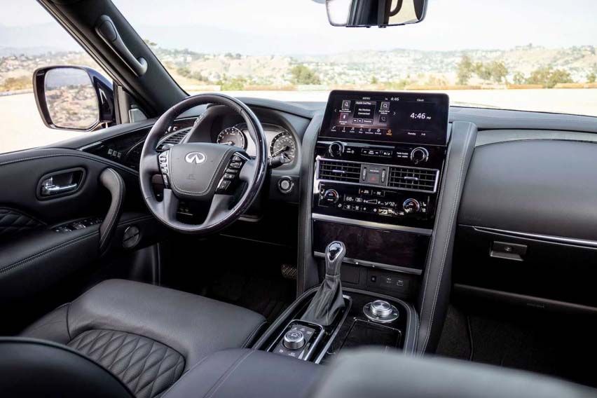 Infiniti QX80 interior