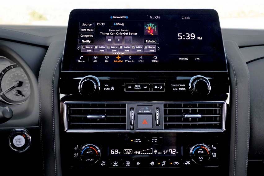 Infiniti QX80 interior