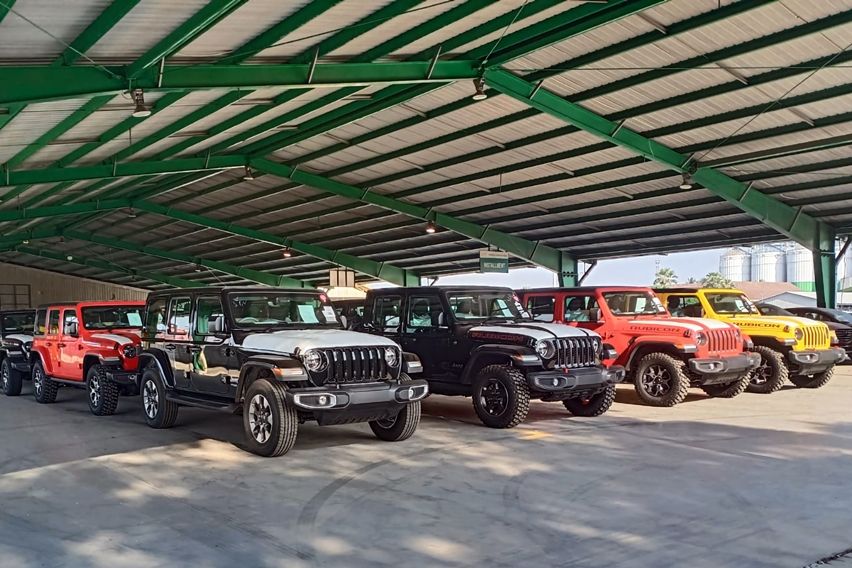 Wrangler dan Gladiator