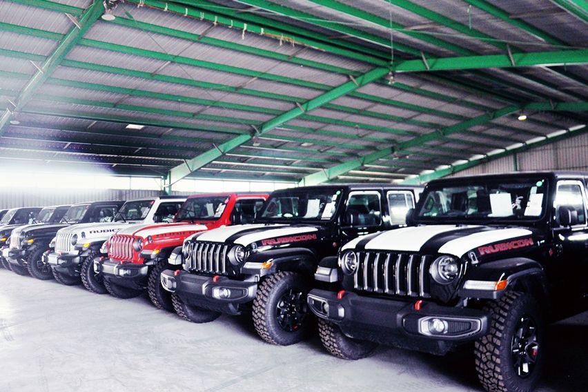 Wrangler dan Gladiator