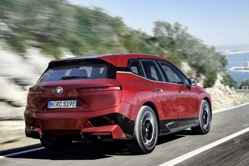 BMW iX  rear