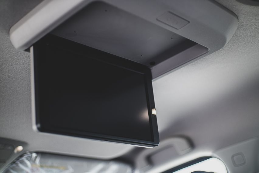 Nissan Terra 11 inch flip screen