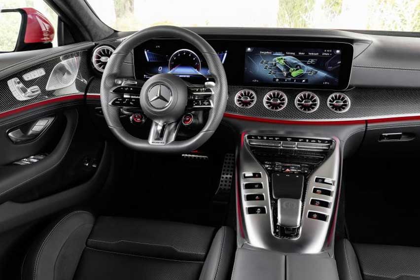 AMG GT 63 S E Performance cabin