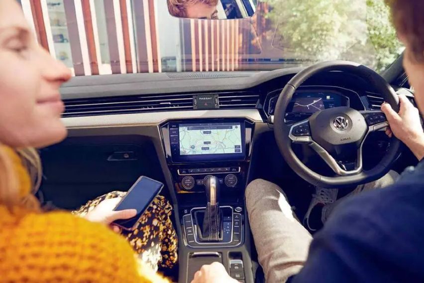 Volkswagen Passat R-Line interior