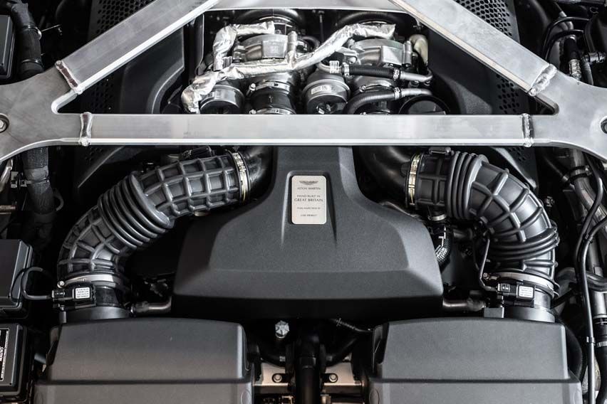 Vantage Liquide Crimson engine